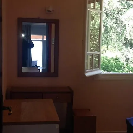 Maria Corfu Loustri Penzion Gimari