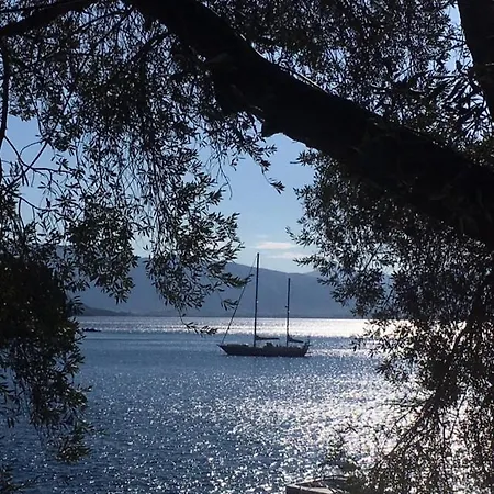 Pensión Maria Corfu Loustri